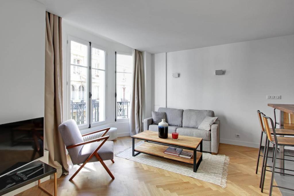 Pick A Flat'S Apartments In Saint Michel - Rue Du Sommerard Paris Exterior photo