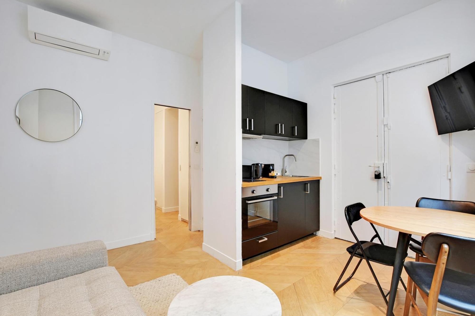 Pick A Flat'S Apartments In Saint Michel - Rue Du Sommerard Paris Exterior photo